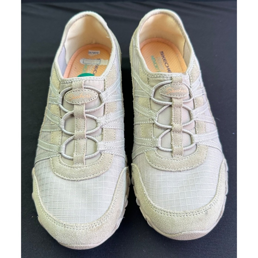 Skechers Women's Casual Breathe-Easy-A-Look Sneaker Flat Slip On Sz 7.5 Gray